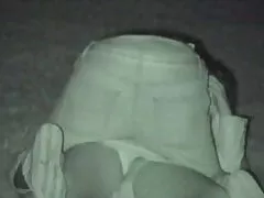 লোকটি পাছায় ঝরনা থেকে বেরিয়ে আসা মাকে ধরে তার বুকে বীর্যপাত করে। সেক্স ভিডিও ব্লু ফিল্ম